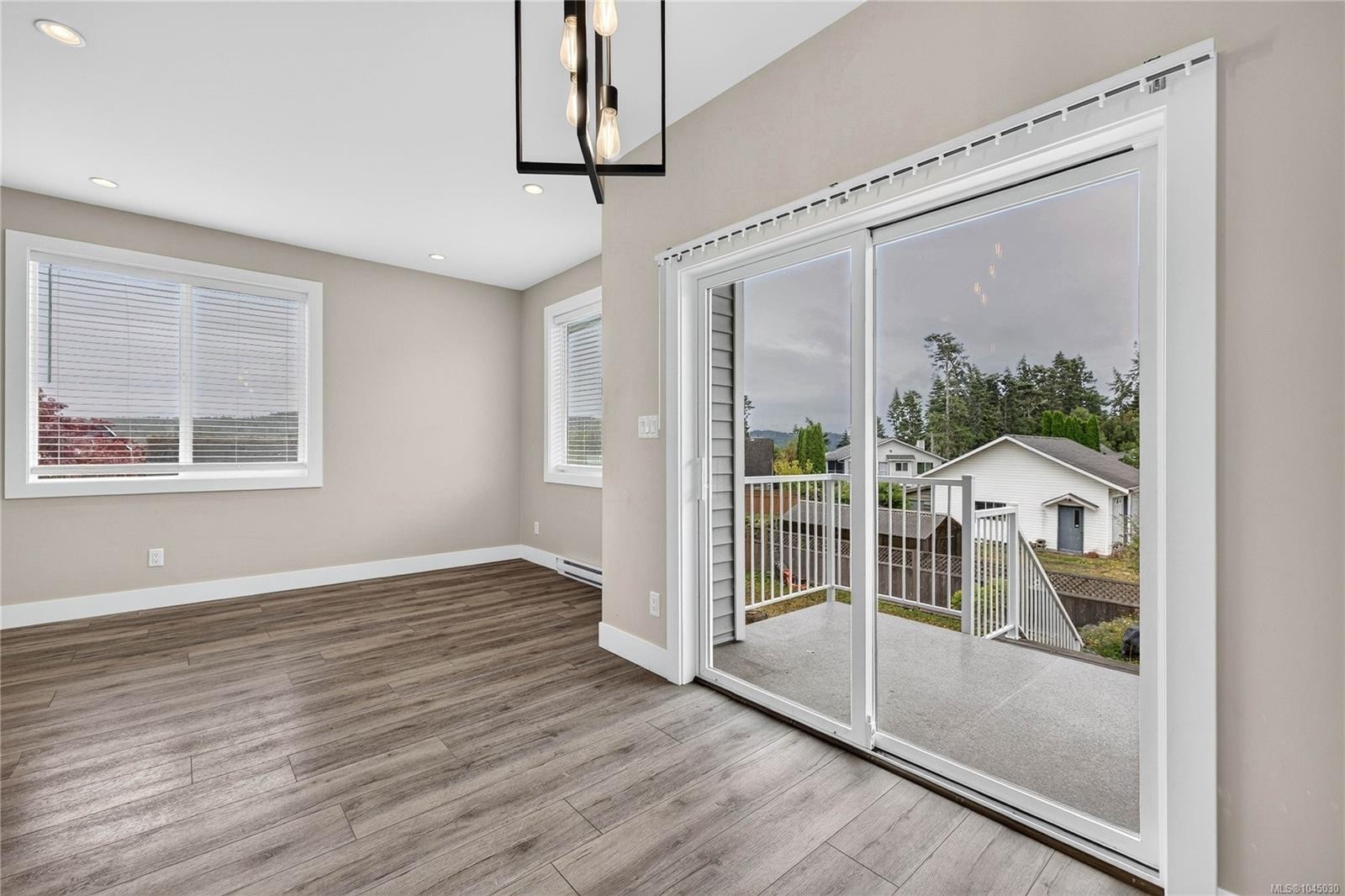 1985 Atherly Close, Sooke, BC - Indoor Photo Showing Other Room