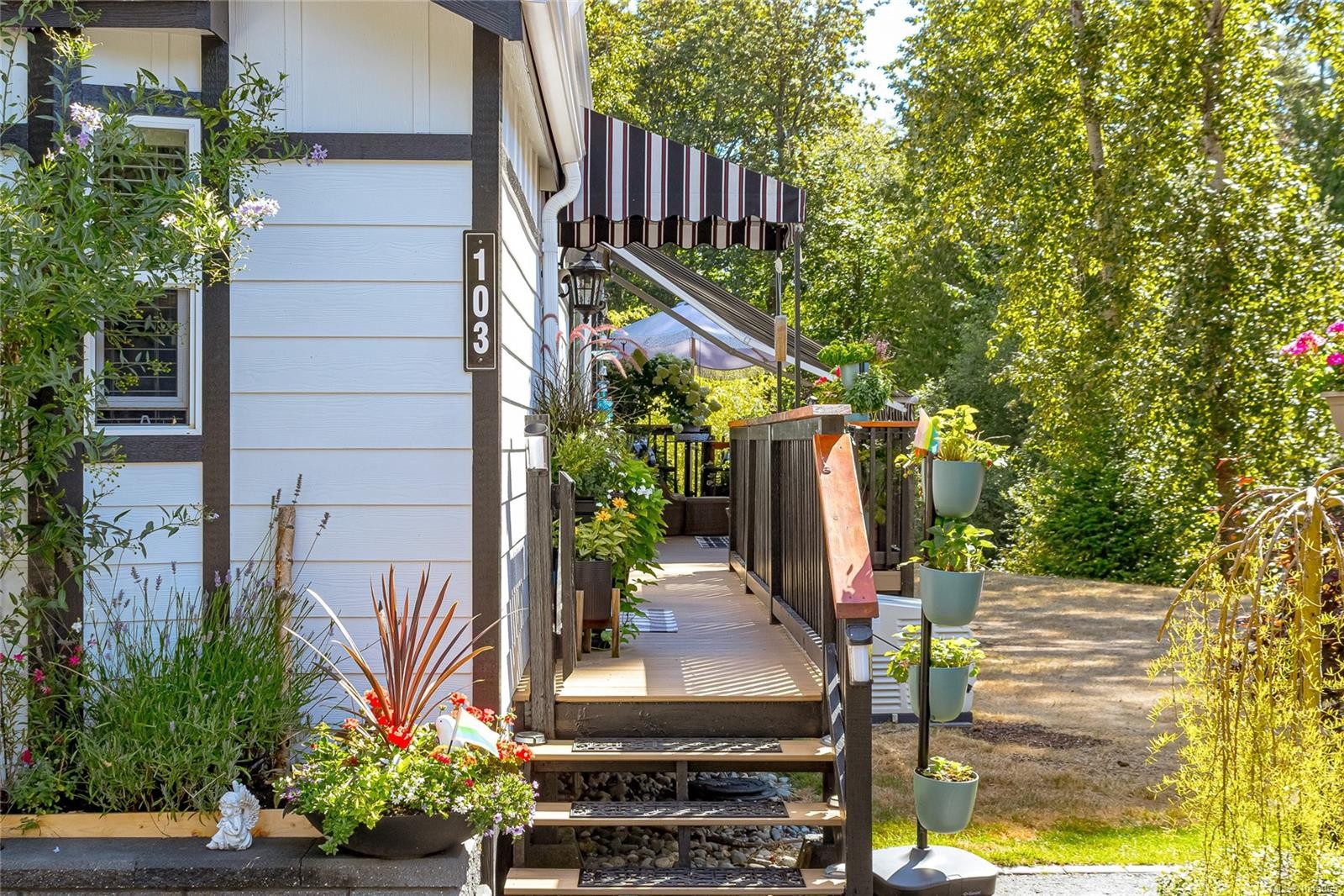 #103-3042 River Rd, Chemainus, BC