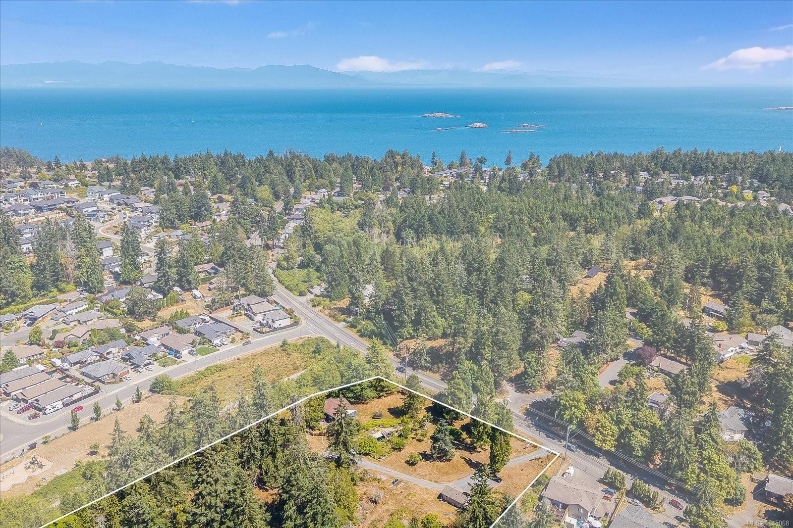 3315 Hammond Bay Rd, Nanaimo, BC