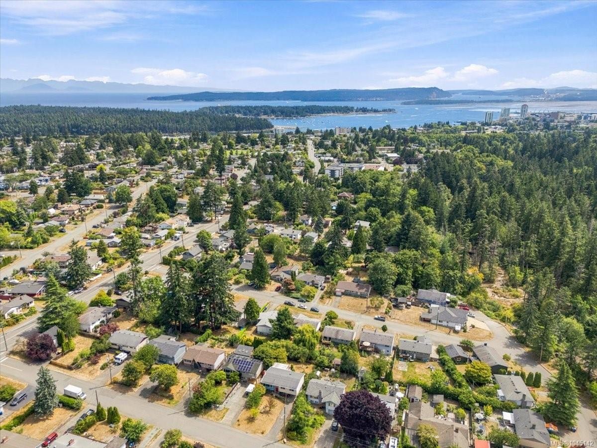 448 Lenhart Ave, Nanaimo, BC
