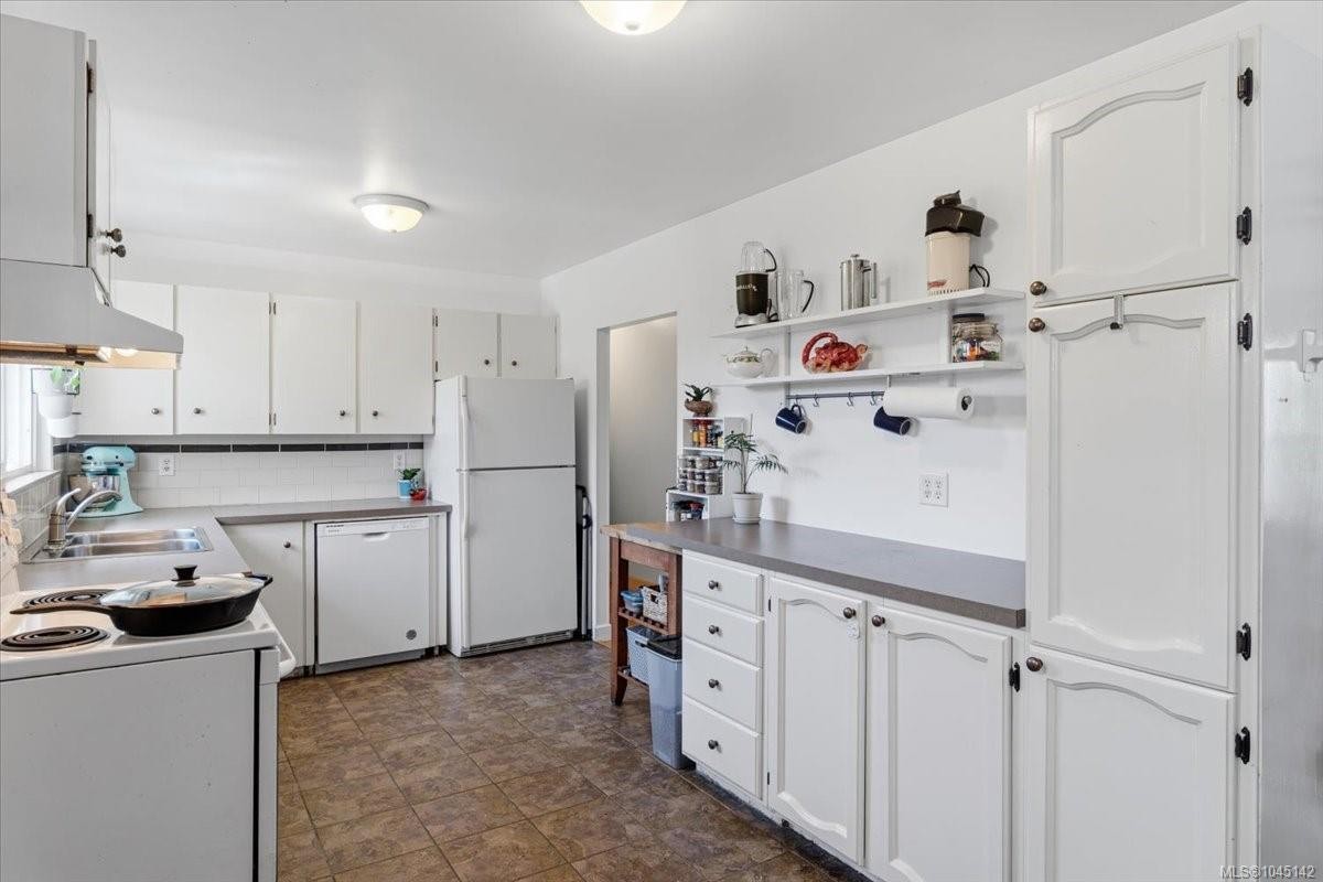 448 Lenhart Ave, Nanaimo, BC