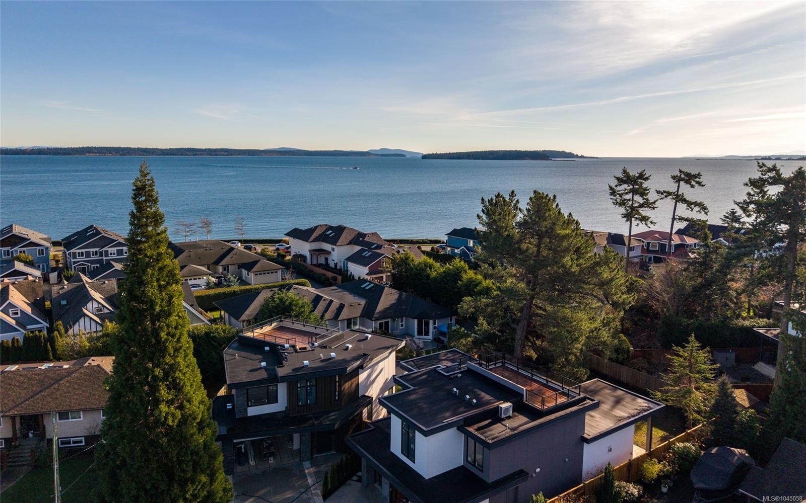 2293 Adela Pl, Sidney, BC