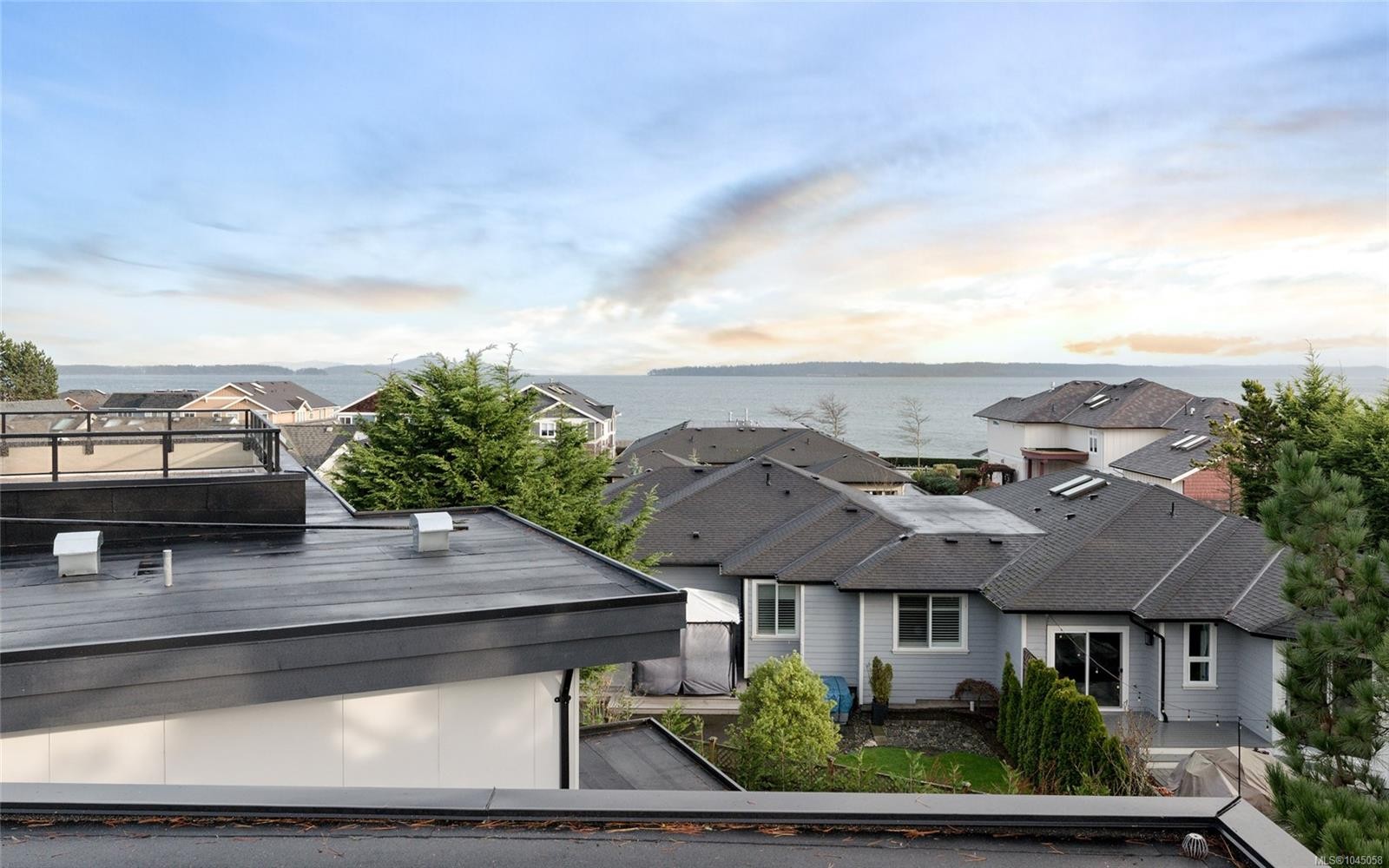 2293 Adela Pl, Sidney, BC