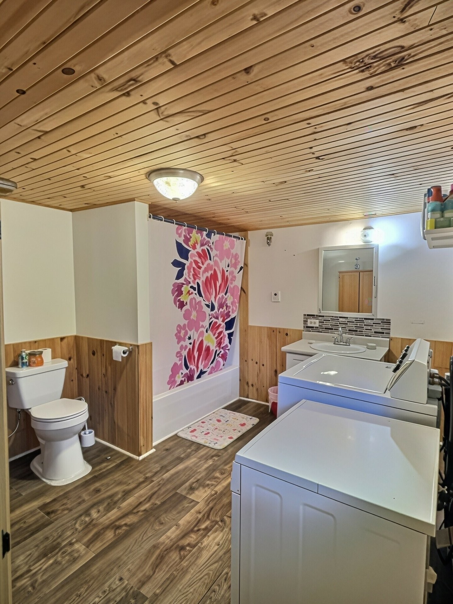Salle de bains - 342C Ch. De Sand Bay, Clarendon, QC - Indoor Photo Showing Laundry Room