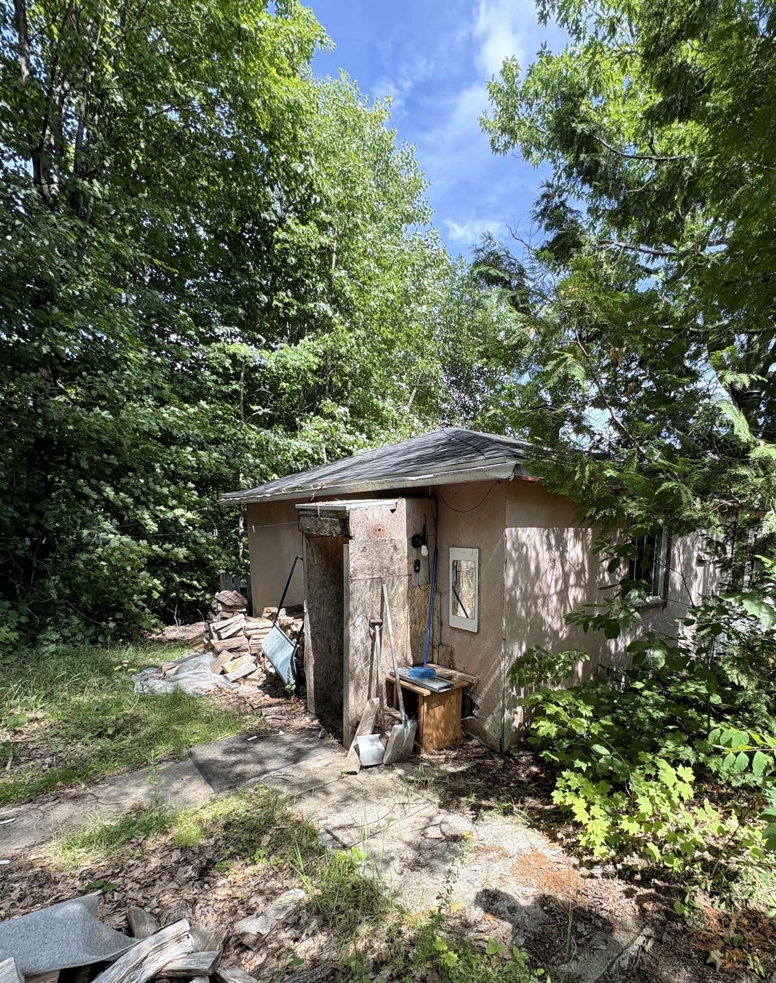 Front of Structure - 315 Rue Lépine, Saint-Calixte, QC - Outdoor