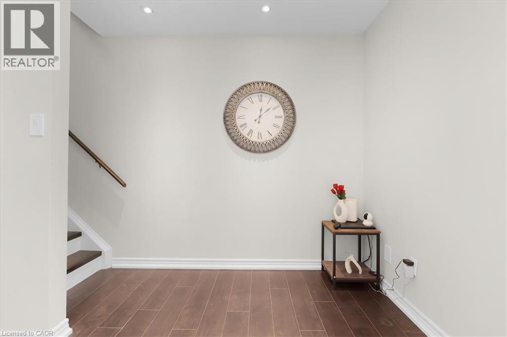 421 Bairstow Crescent, Waterloo, ON - Indoor Photo Showing Other Room