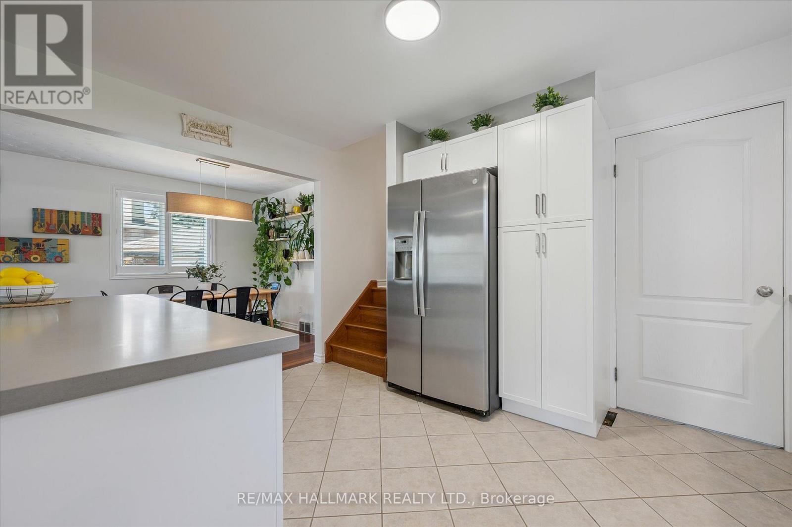 32 Warwick Court, Kitchener, ON - Indoor Photo Showing Other Room