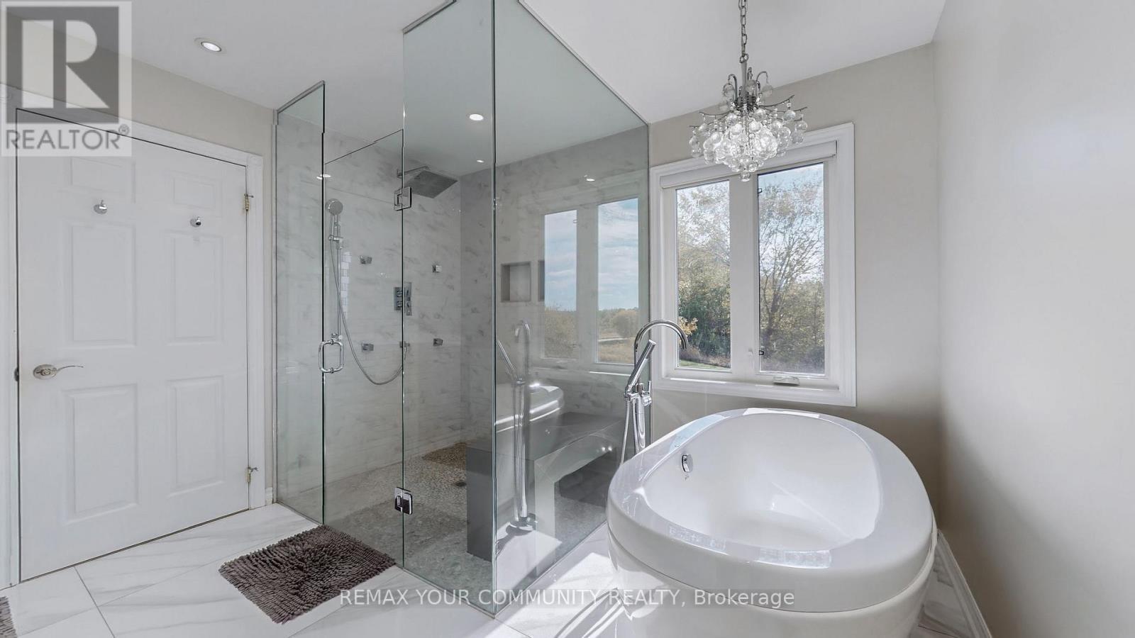 1065 20Th Side Road, King, ON - Indoor Photo Showing Bathroom