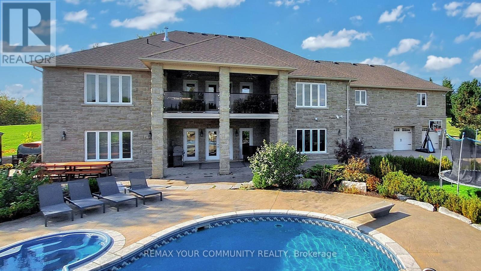 1065 20Th Side Road, King, ON - Outdoor