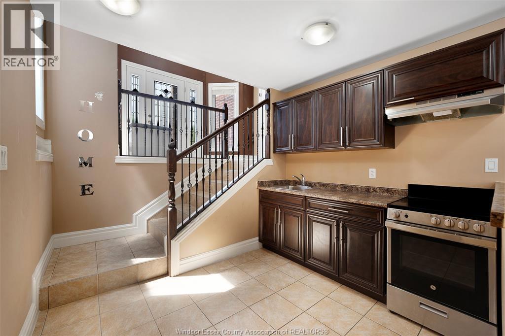 4553 Osaka Circle, Windsor, ON - Indoor