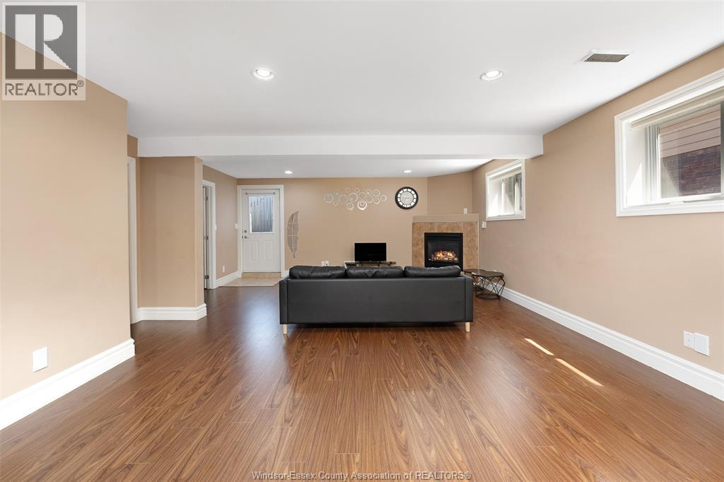 4553 Osaka Circle, Windsor, ON - Indoor Photo Showing Other Room