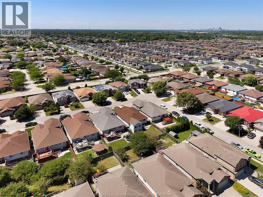 4553 Osaka Circle, Windsor, ON - Outdoor With View