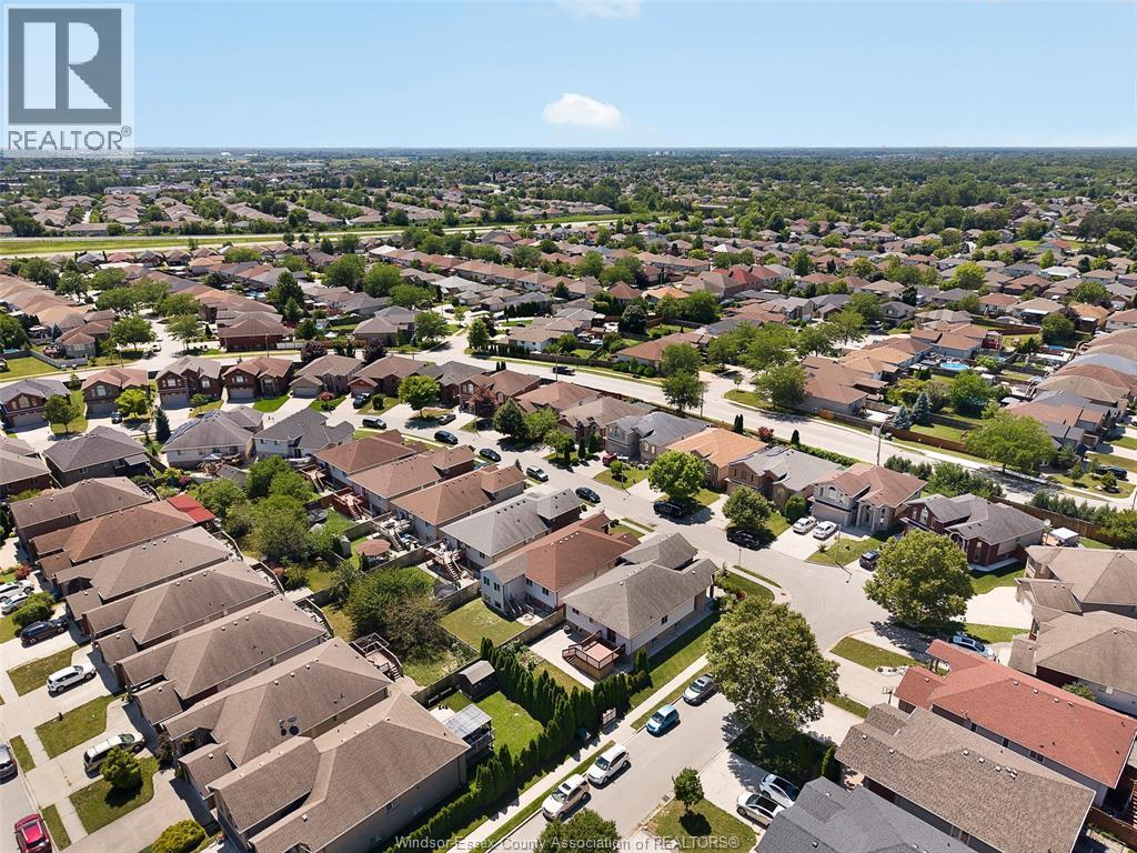4553 Osaka Circle, Windsor, ON - Outdoor With View
