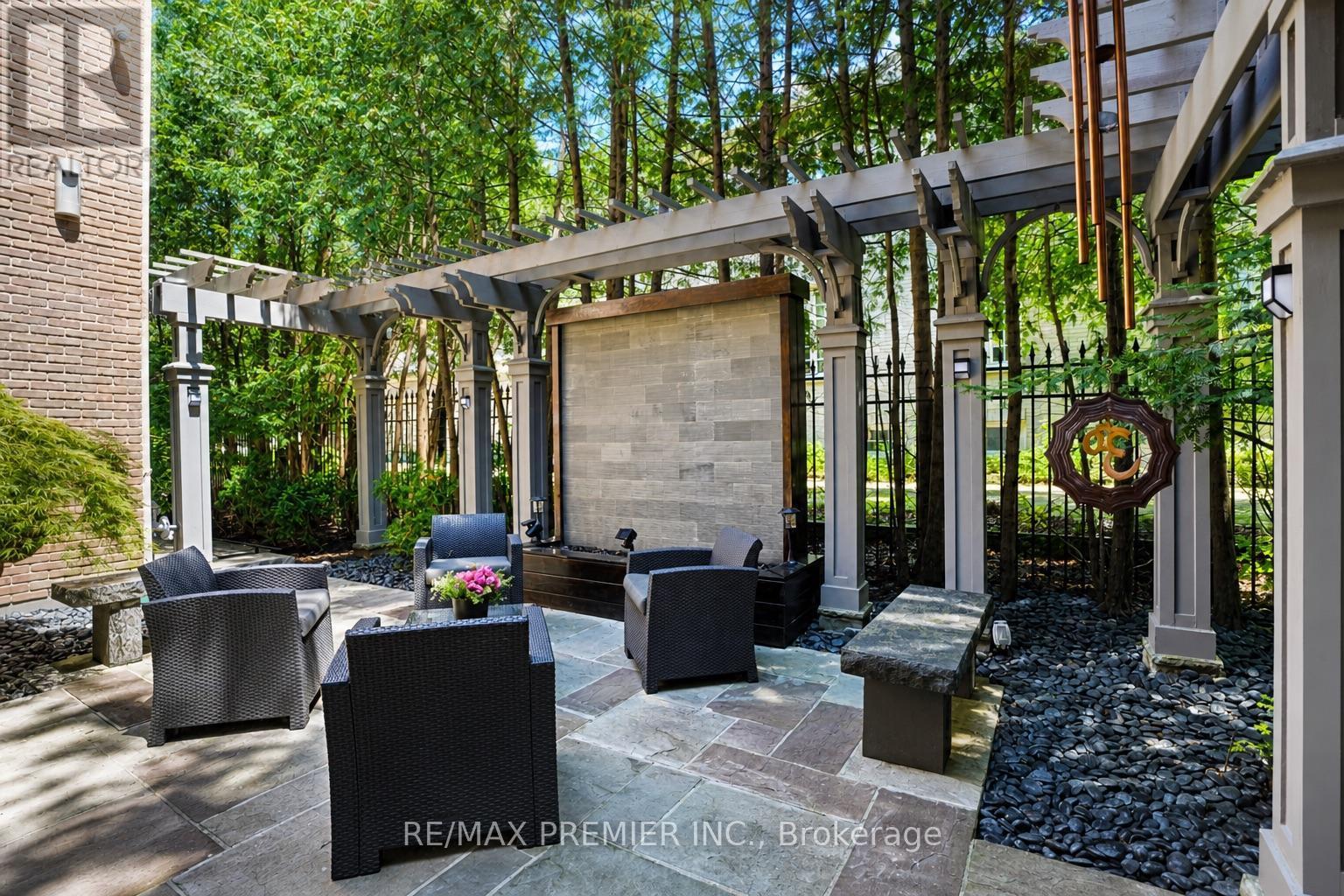 6 The Bridle Path, Toronto, ON - Outdoor With Exterior