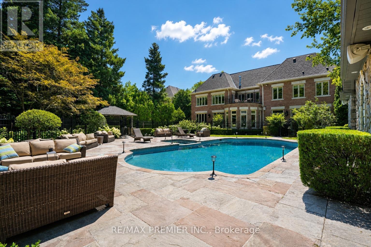 6 The Bridle Path, Toronto, ON - Outdoor With In Ground Pool With Backyard