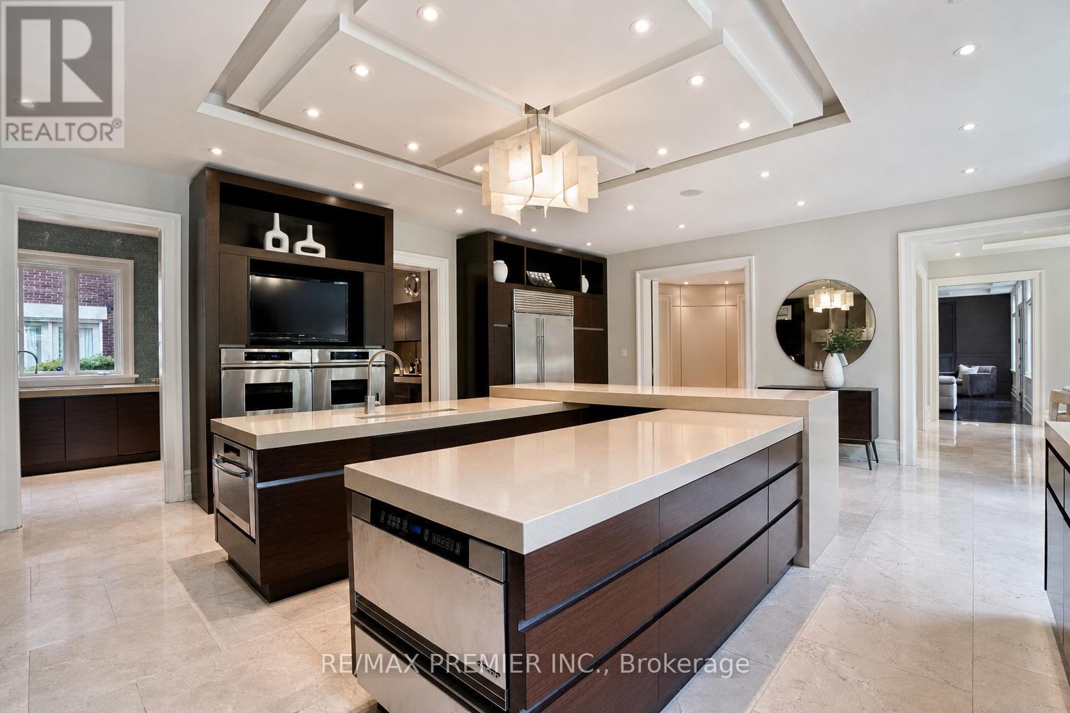 6 The Bridle Path, Toronto, ON - Indoor