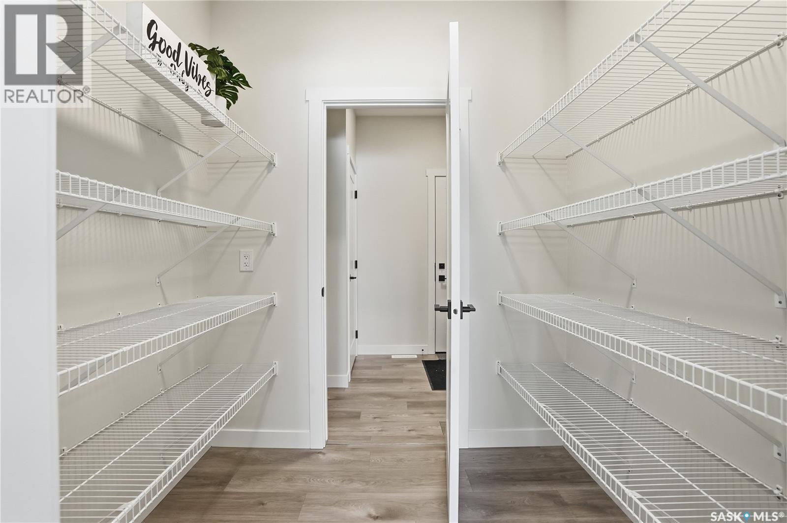 211 Amisk Way, Saskatoon, SK - Indoor With Storage