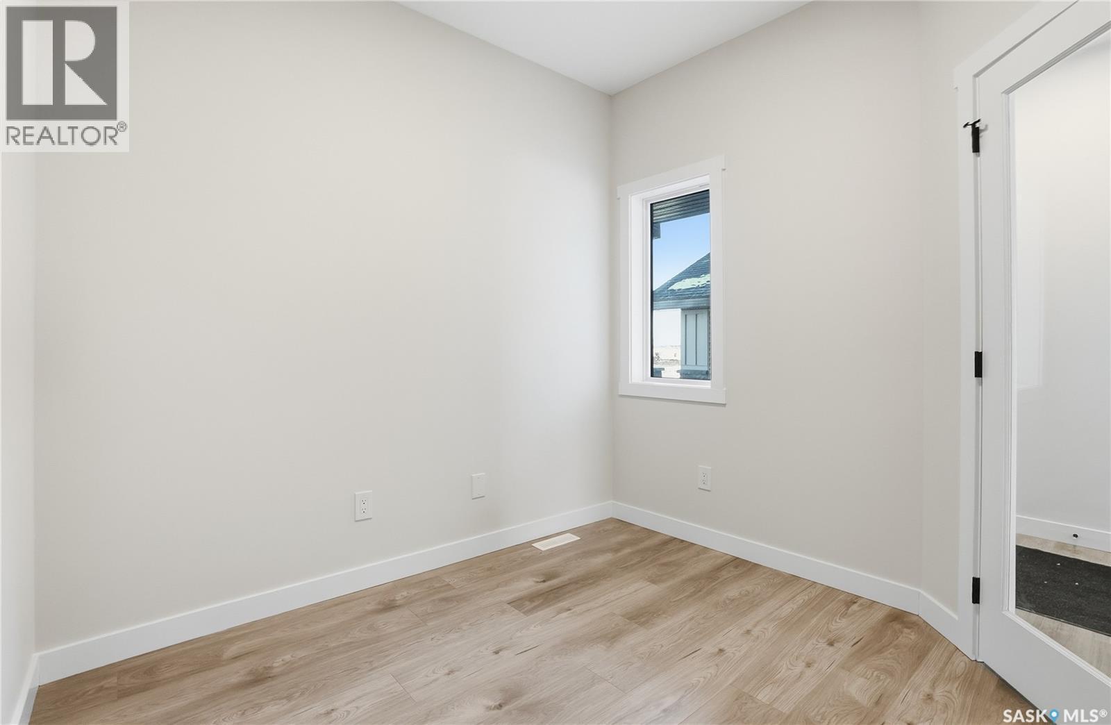 211 Amisk Way, Saskatoon, SK - Indoor Photo Showing Other Room