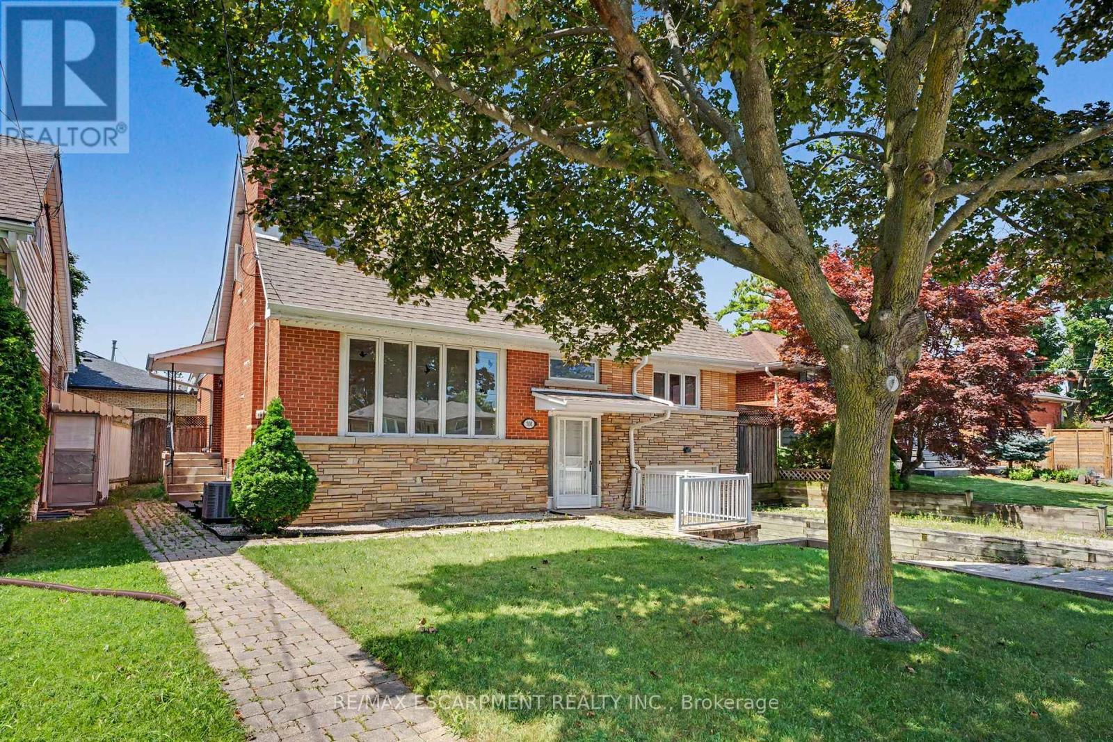 100 Hardale Crescent, Hamilton, ON - Outdoor