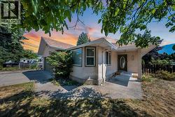 2507 COLUMBIA Avenue Castlegar, BC V1N 2X4