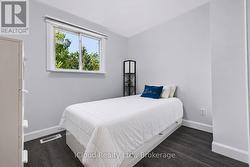 Bedroom 3 - 