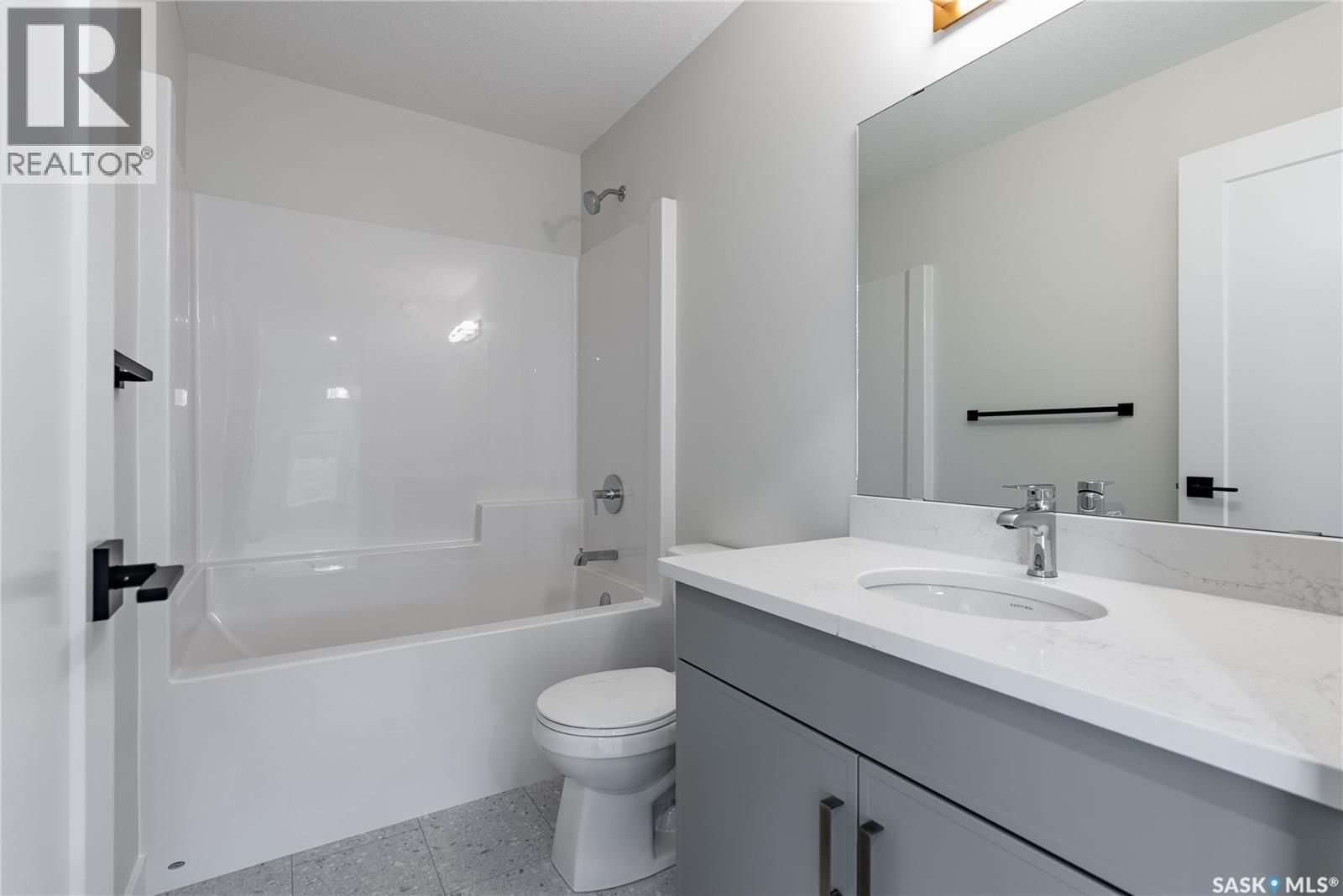 207 Amisk Way, Saskatoon, SK - Indoor Photo Showing Bathroom