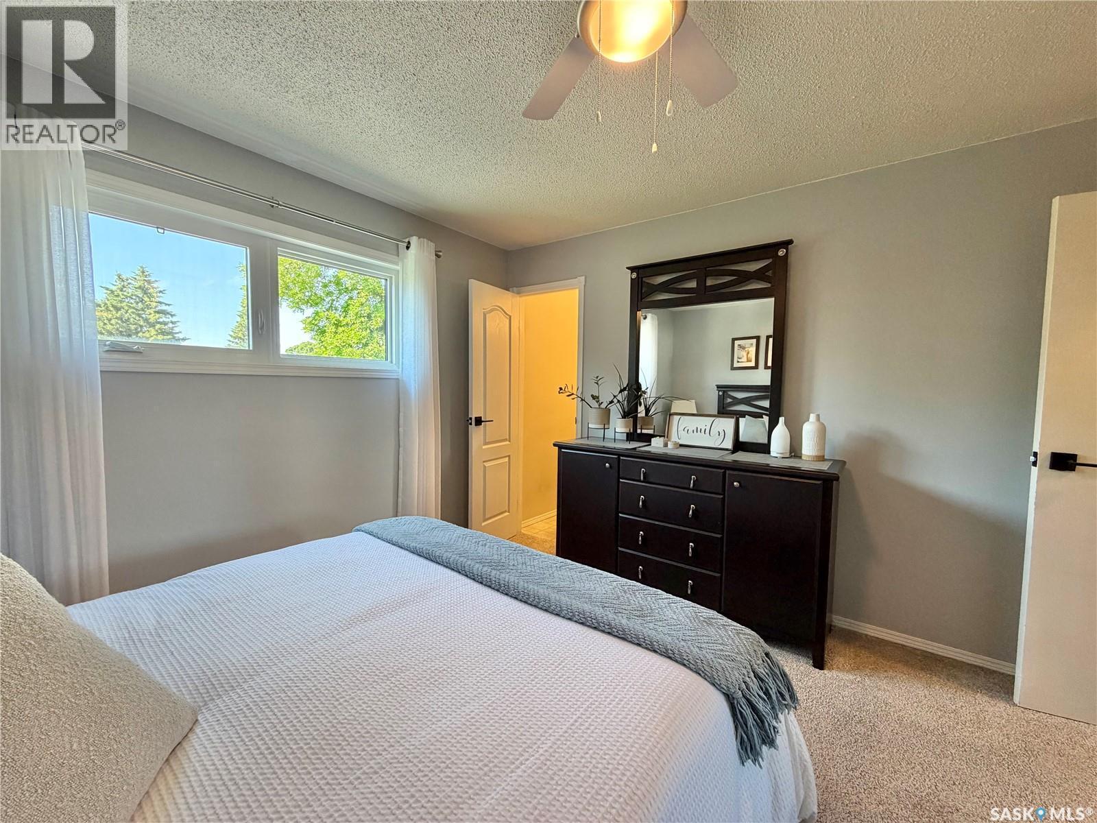 9 Gibson Bay, Yorkton, SK - Indoor Photo Showing Bedroom