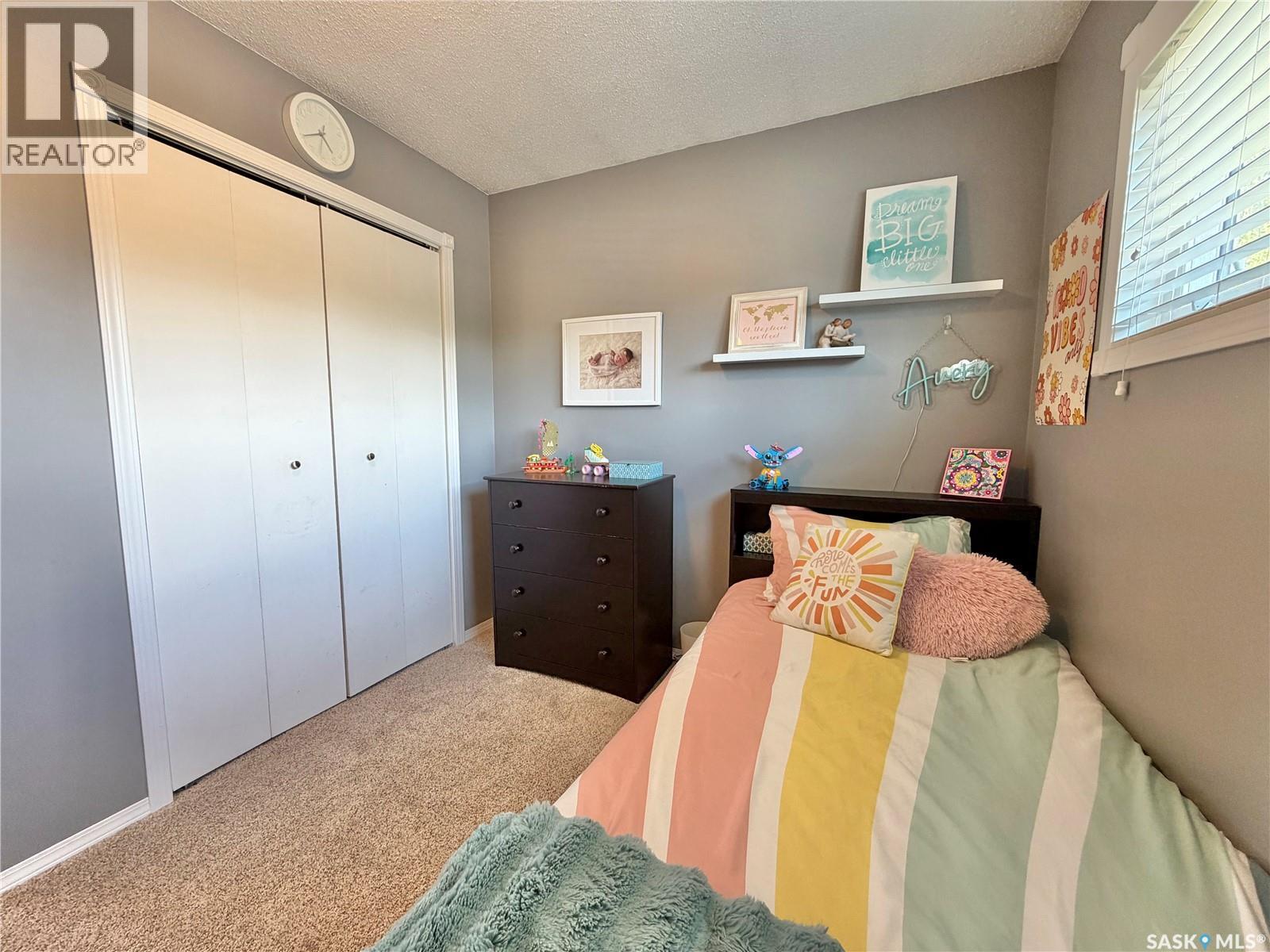 9 Gibson Bay, Yorkton, SK - Indoor Photo Showing Bedroom