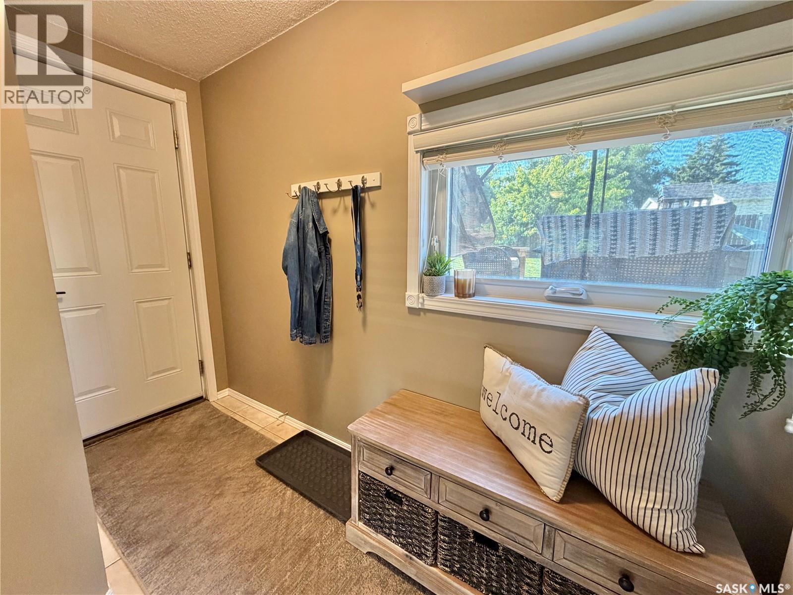 9 Gibson Bay, Yorkton, SK - Indoor Photo Showing Other Room