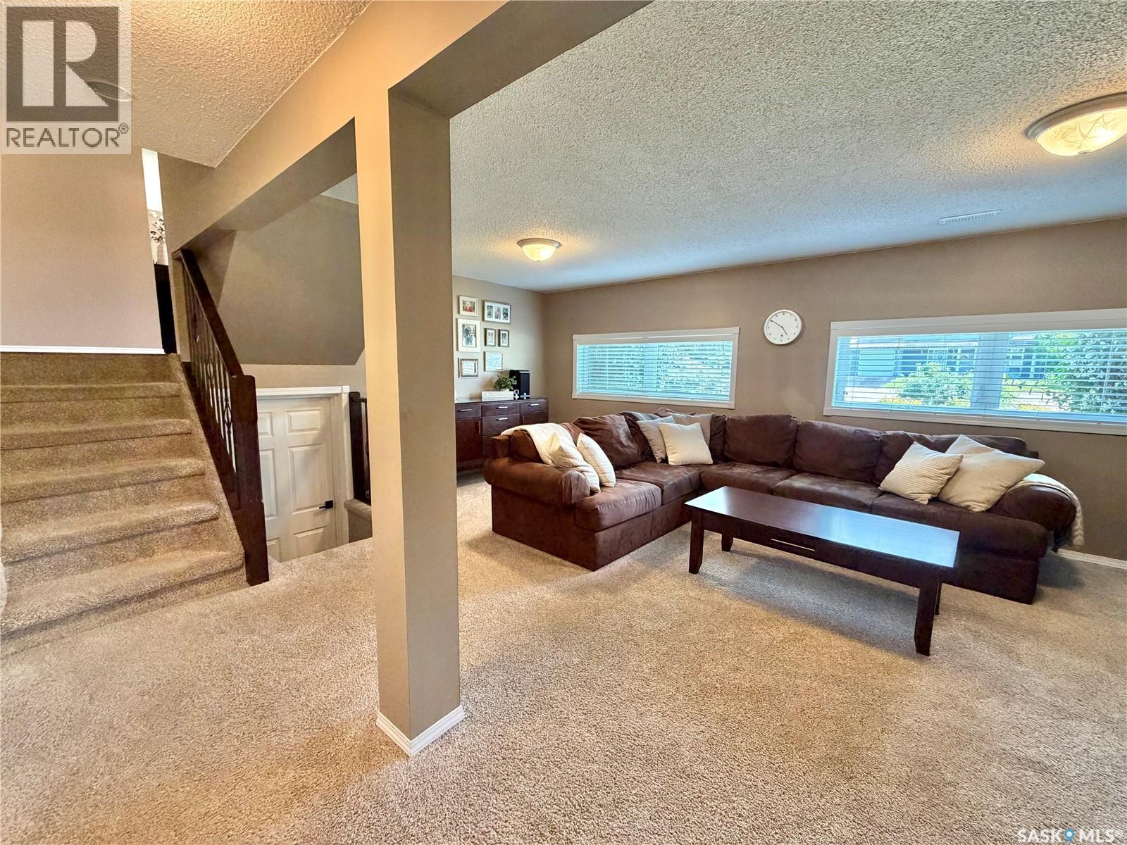 9 Gibson Bay, Yorkton, SK - Indoor