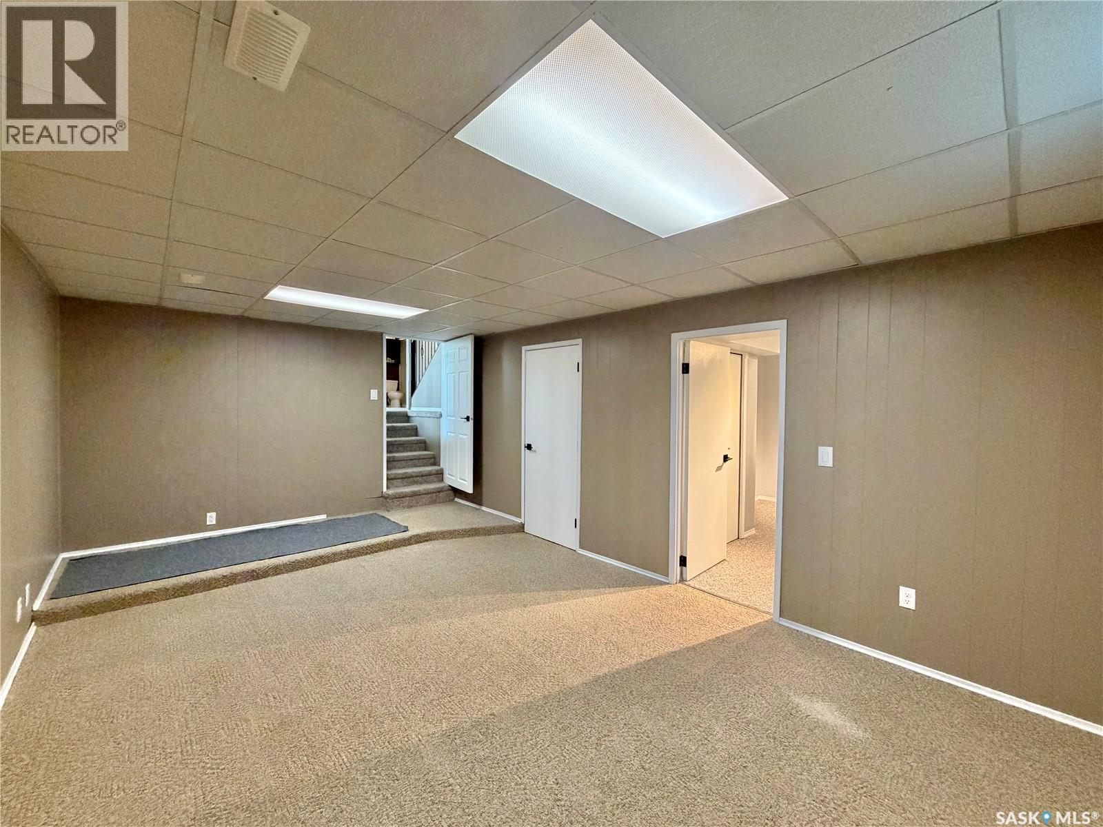 9 Gibson Bay, Yorkton, SK - Indoor