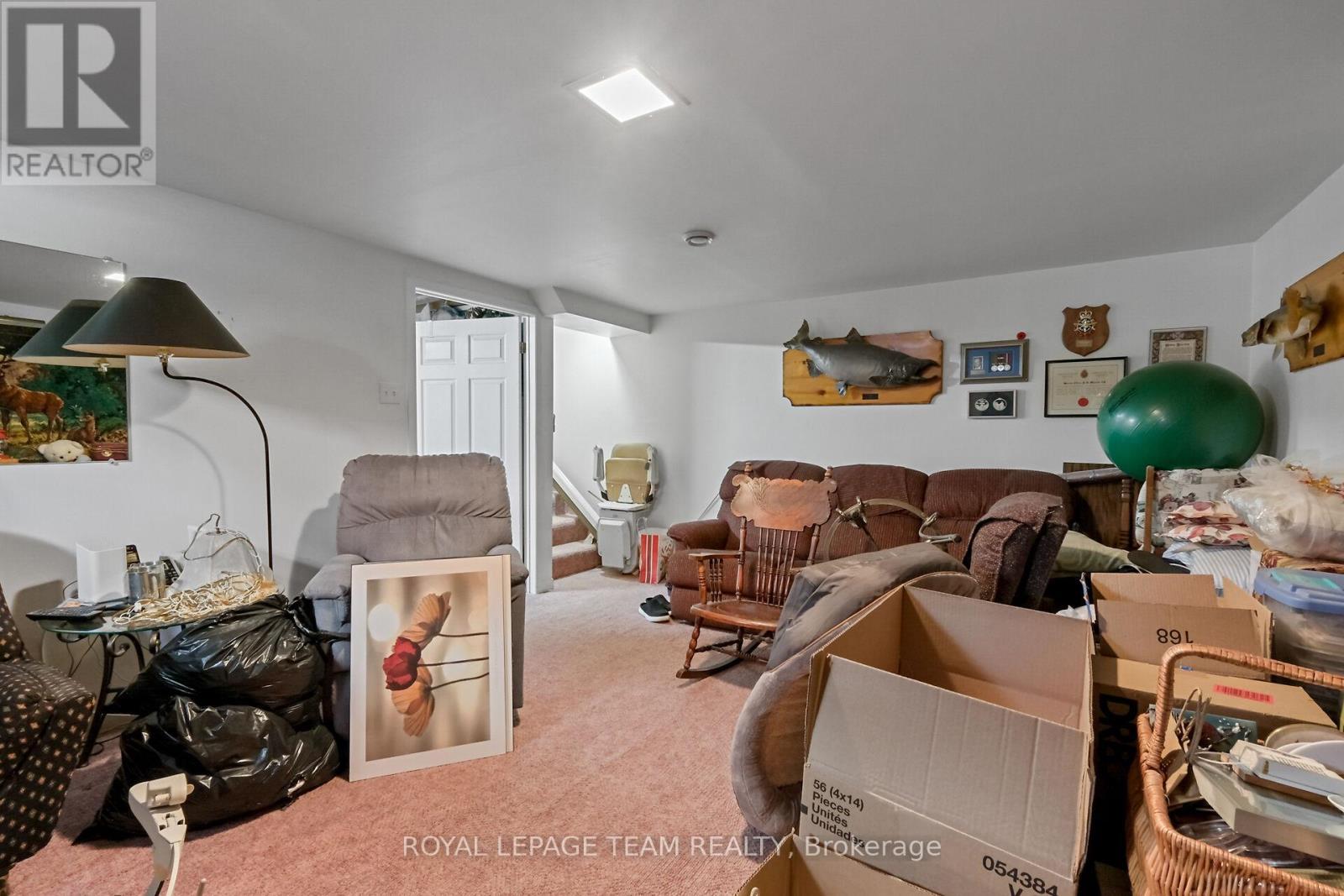 962 Dynes Road, Ottawa, ON - Indoor