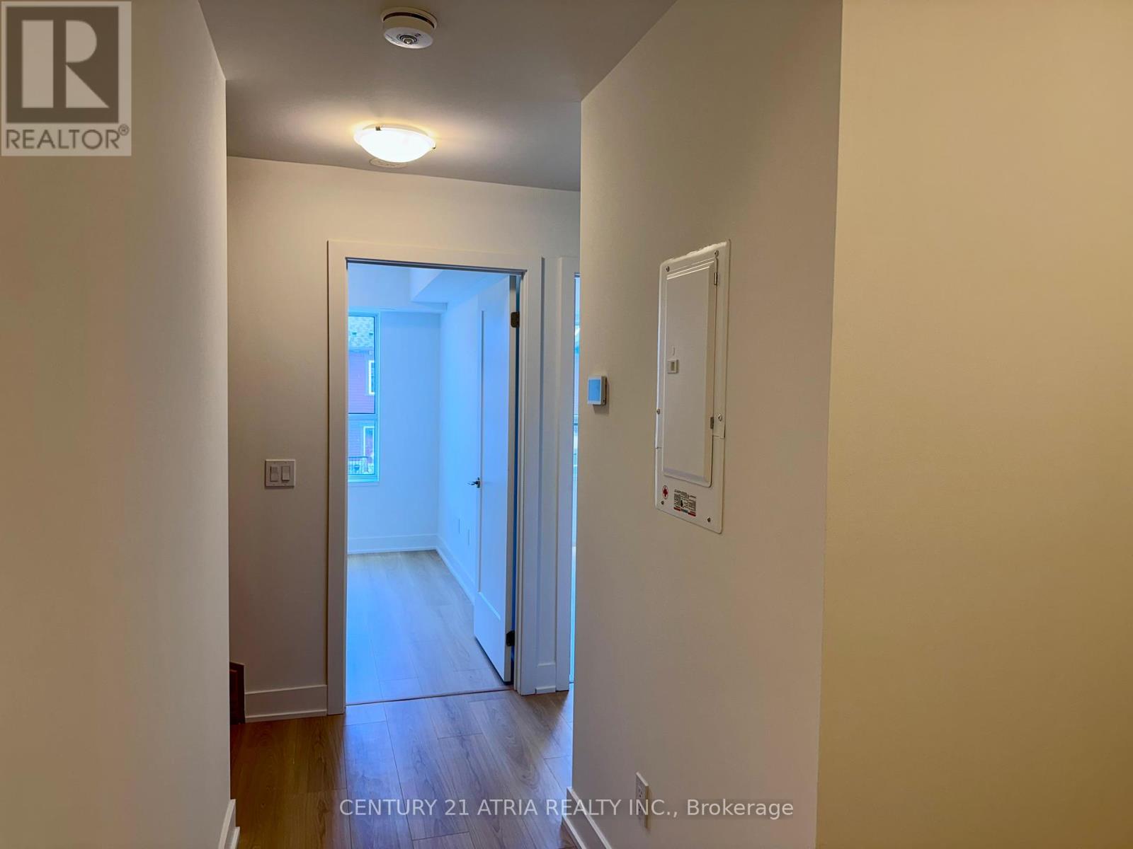 28 Alpine Symphony Path, Oshawa, ON - Indoor Photo Showing Other Room