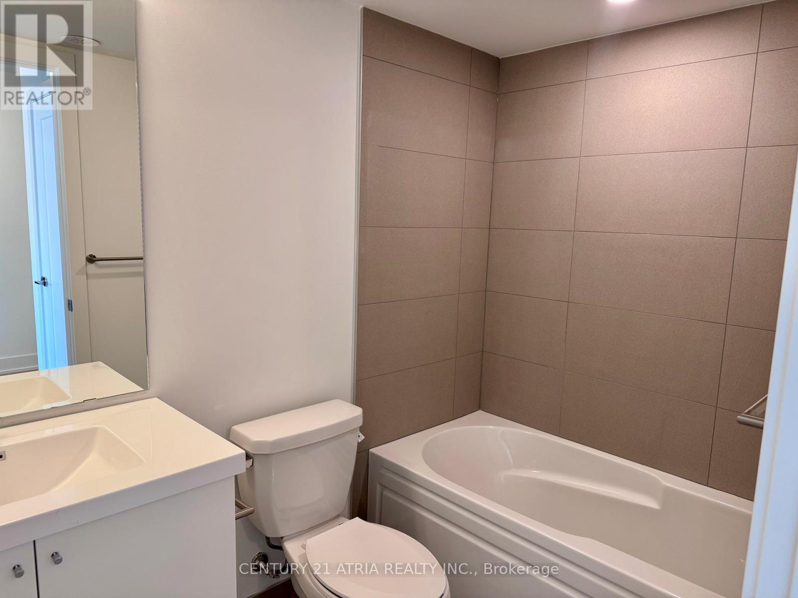 28 Alpine Symphony Path, Oshawa, ON - Indoor Photo Showing Bathroom