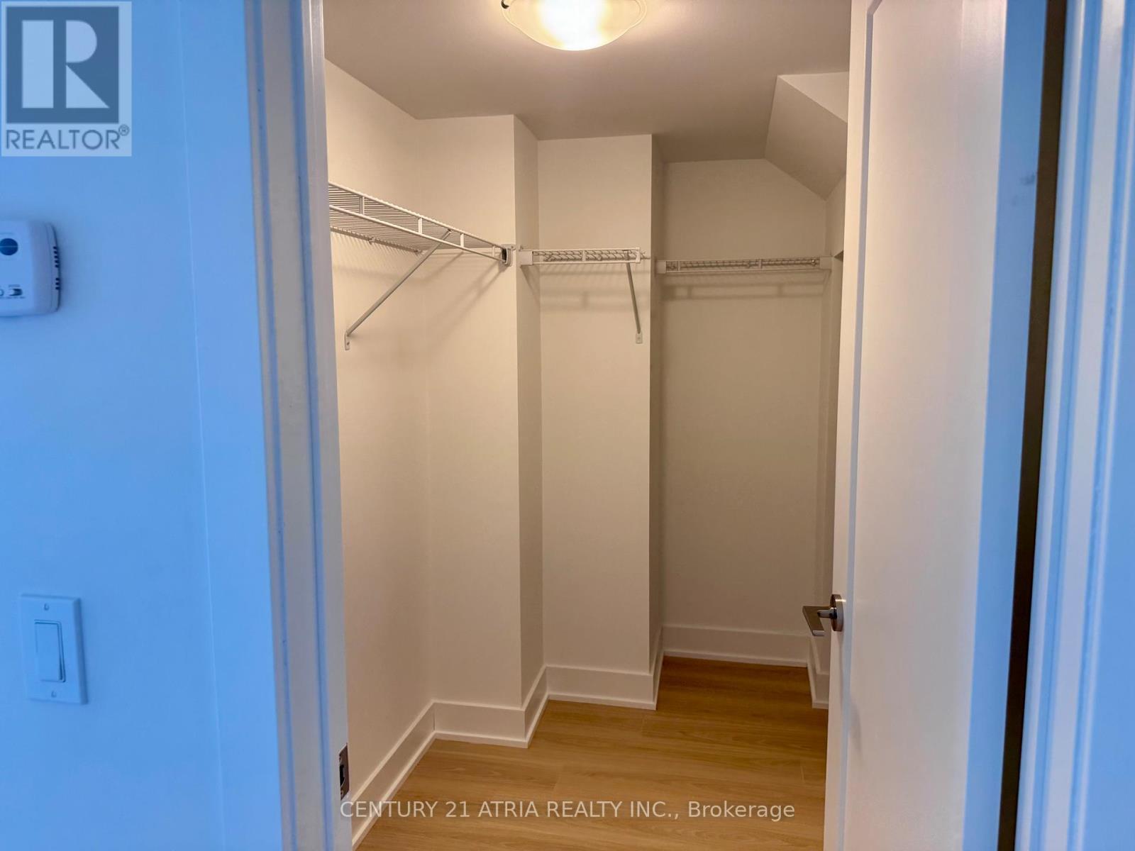 28 Alpine Symphony Path, Oshawa, ON - Indoor