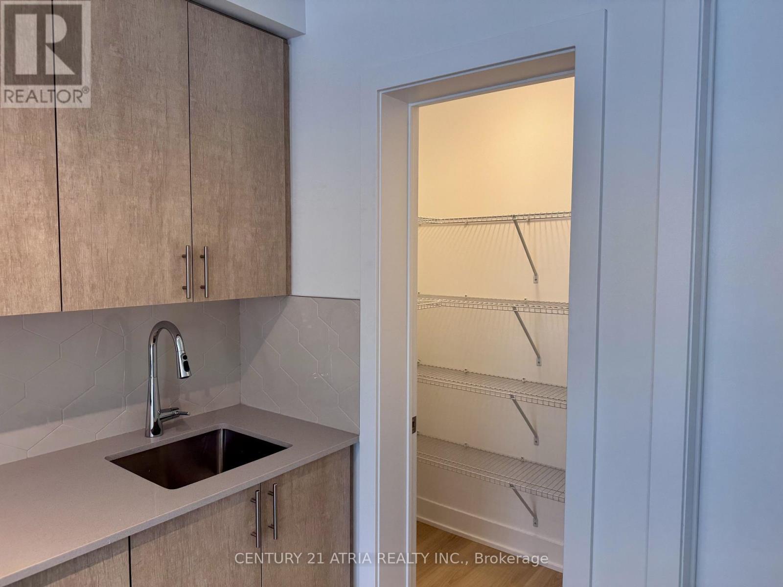 28 Alpine Symphony Path, Oshawa, ON - Indoor