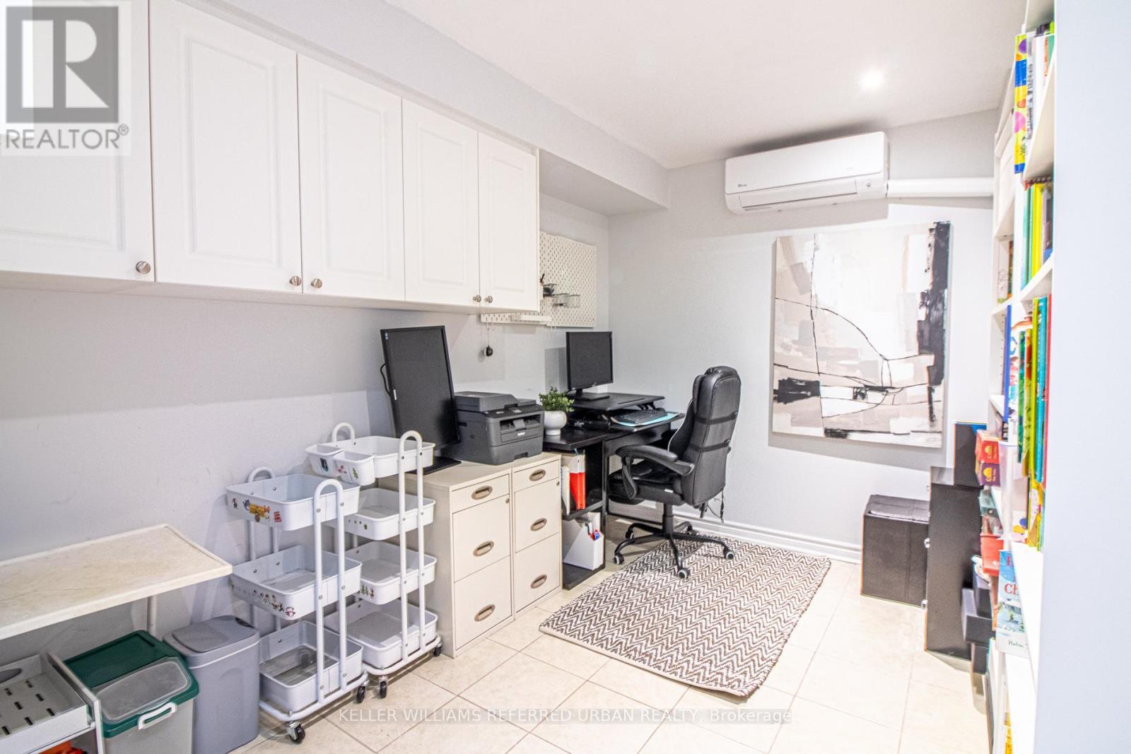 60 Springfair Avenue, Aurora, ON - Indoor Photo Showing Office