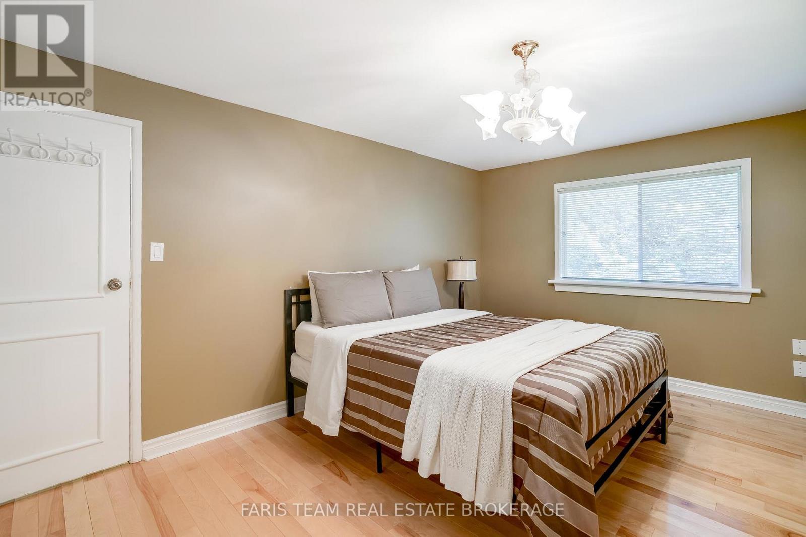 1787 Champlain Road, Tiny, ON - Indoor Photo Showing Bedroom