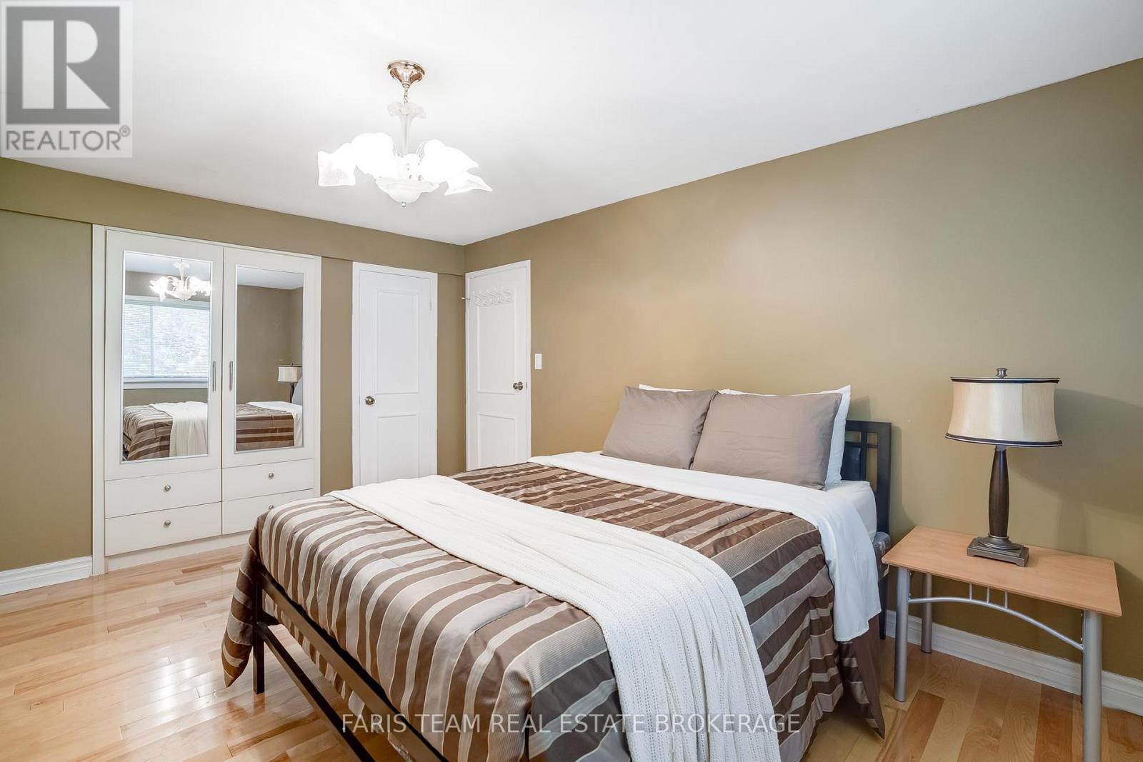 1787 Champlain Road, Tiny, ON - Indoor Photo Showing Bedroom