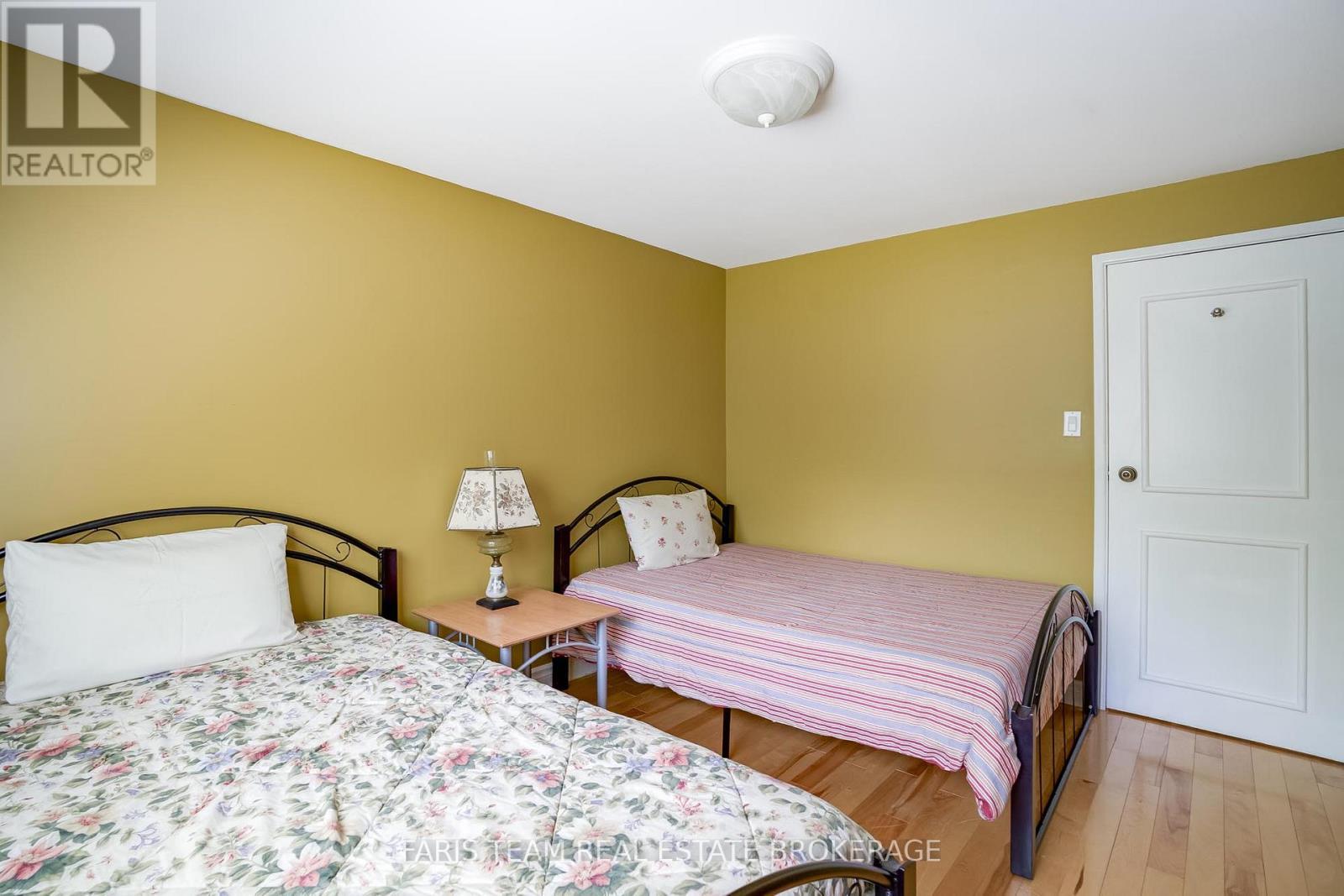 1787 Champlain Road, Tiny, ON - Indoor Photo Showing Bedroom