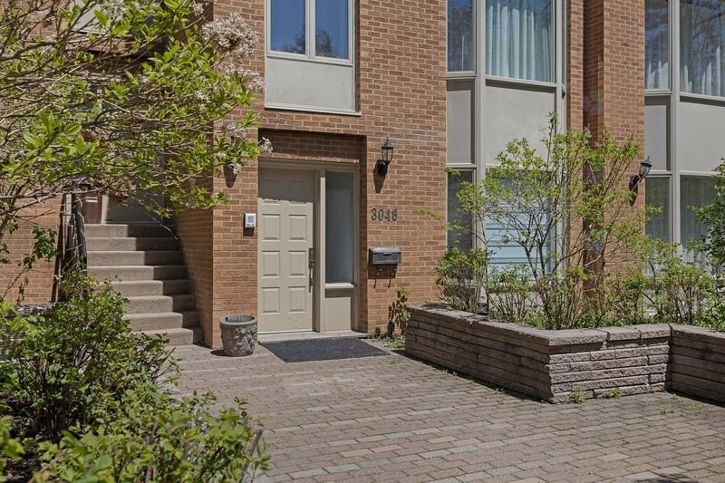 Front of Structure - 3046 Le Boulevard, Montréal (Ville-Marie), QC - Outdoor With Exterior