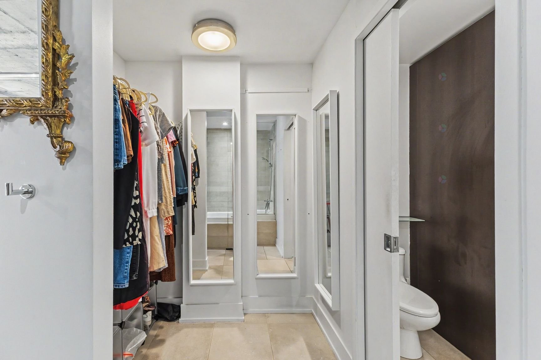 Penderie (Walk-in) - 206-2015 Av. Aird, Montréal (Mercier/Hochelaga-Maisonneuve), QC - Indoor