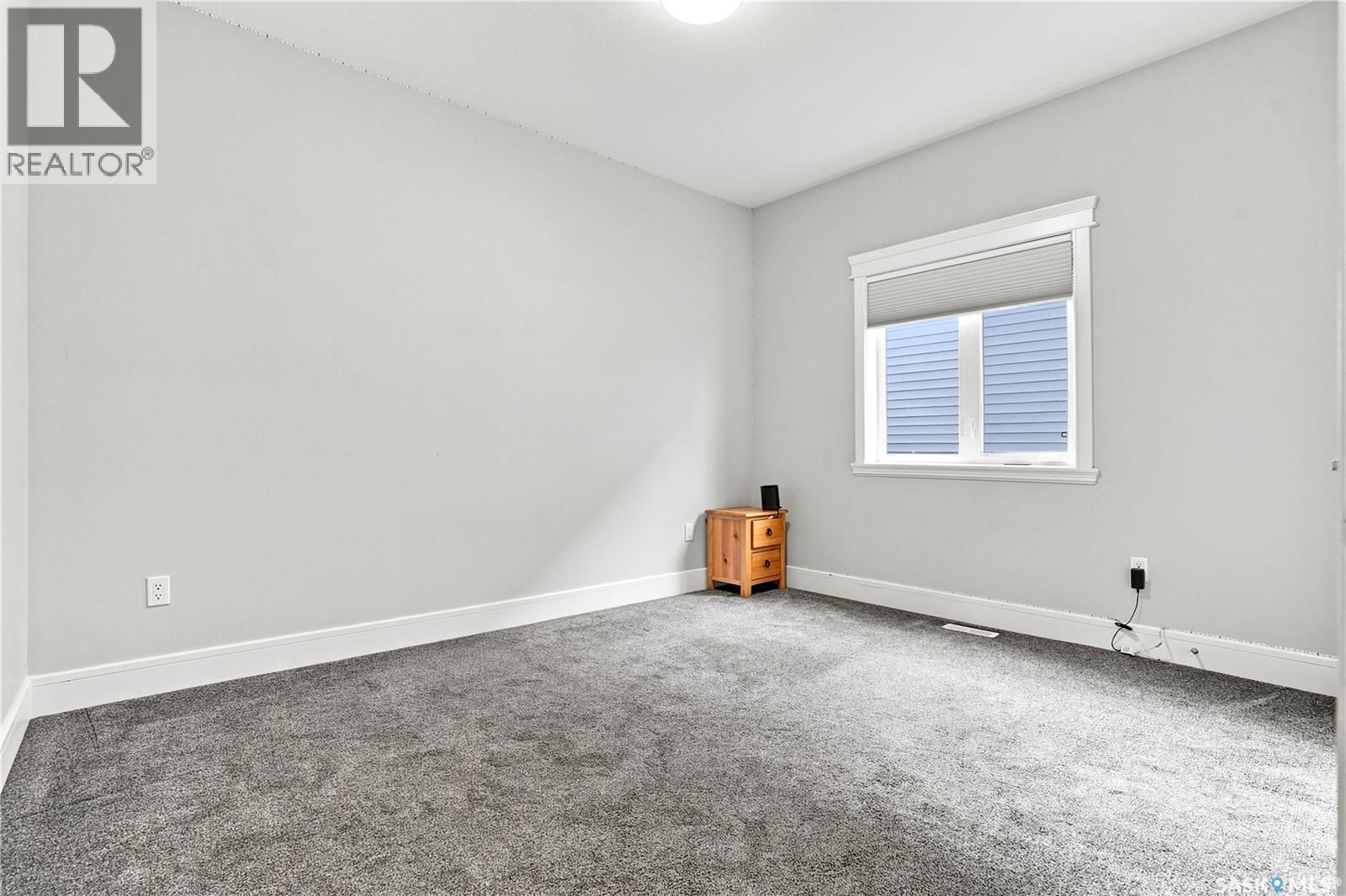 670 Fast Crescent, Saskatoon, SK - Indoor Photo Showing Other Room