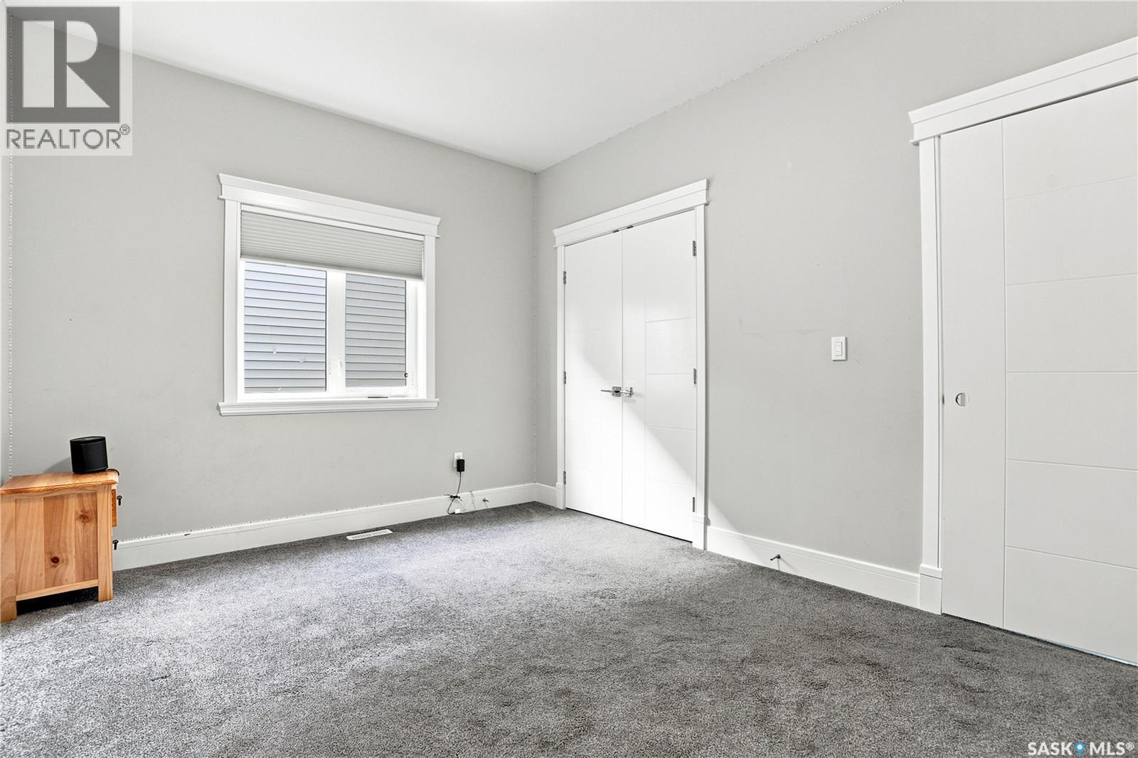 670 Fast Crescent, Saskatoon, SK - Indoor Photo Showing Other Room
