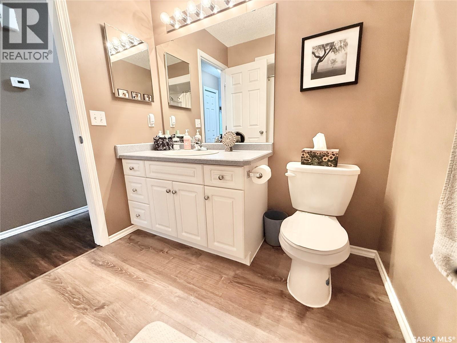 301 Rosher Street, Colonsay, SK - Indoor Photo Showing Bathroom