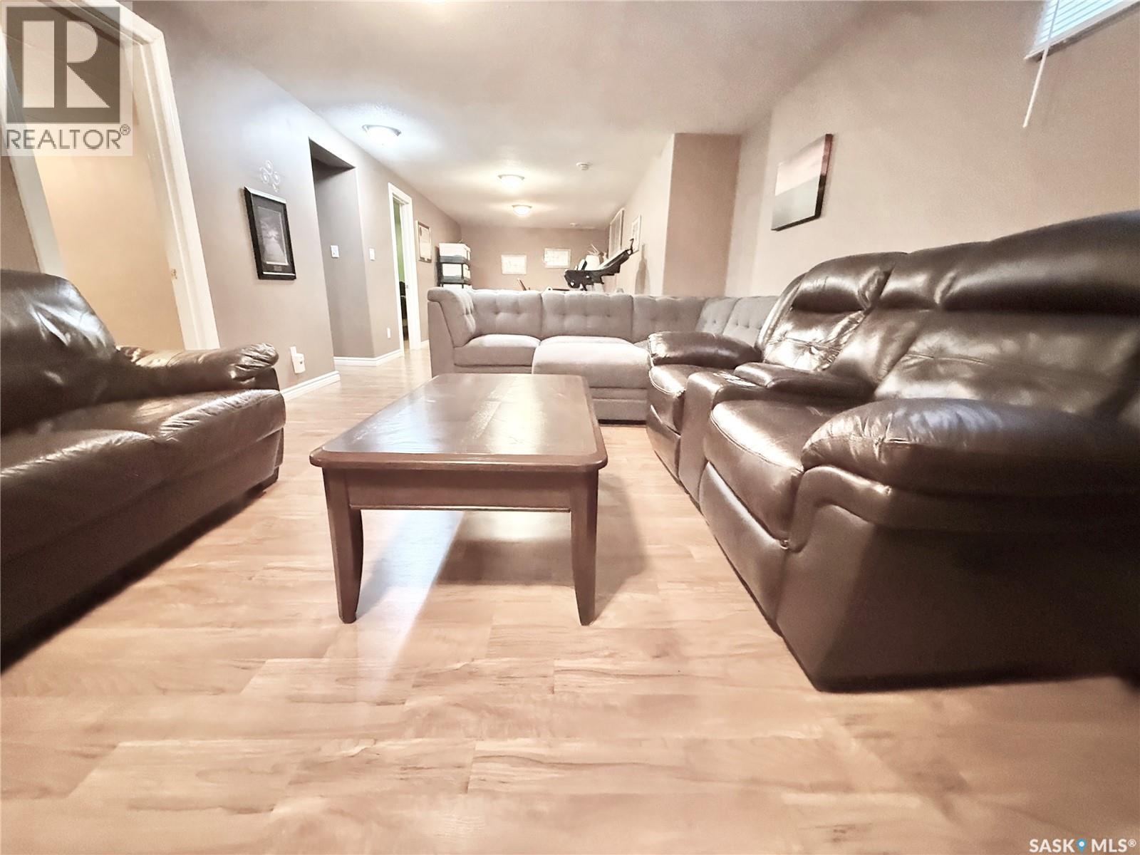 301 Rosher Street, Colonsay, SK - Indoor Photo Showing Living Room
