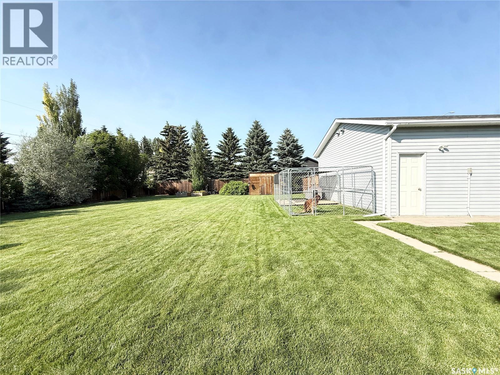 301 Rosher Street, Colonsay, SK - Outdoor