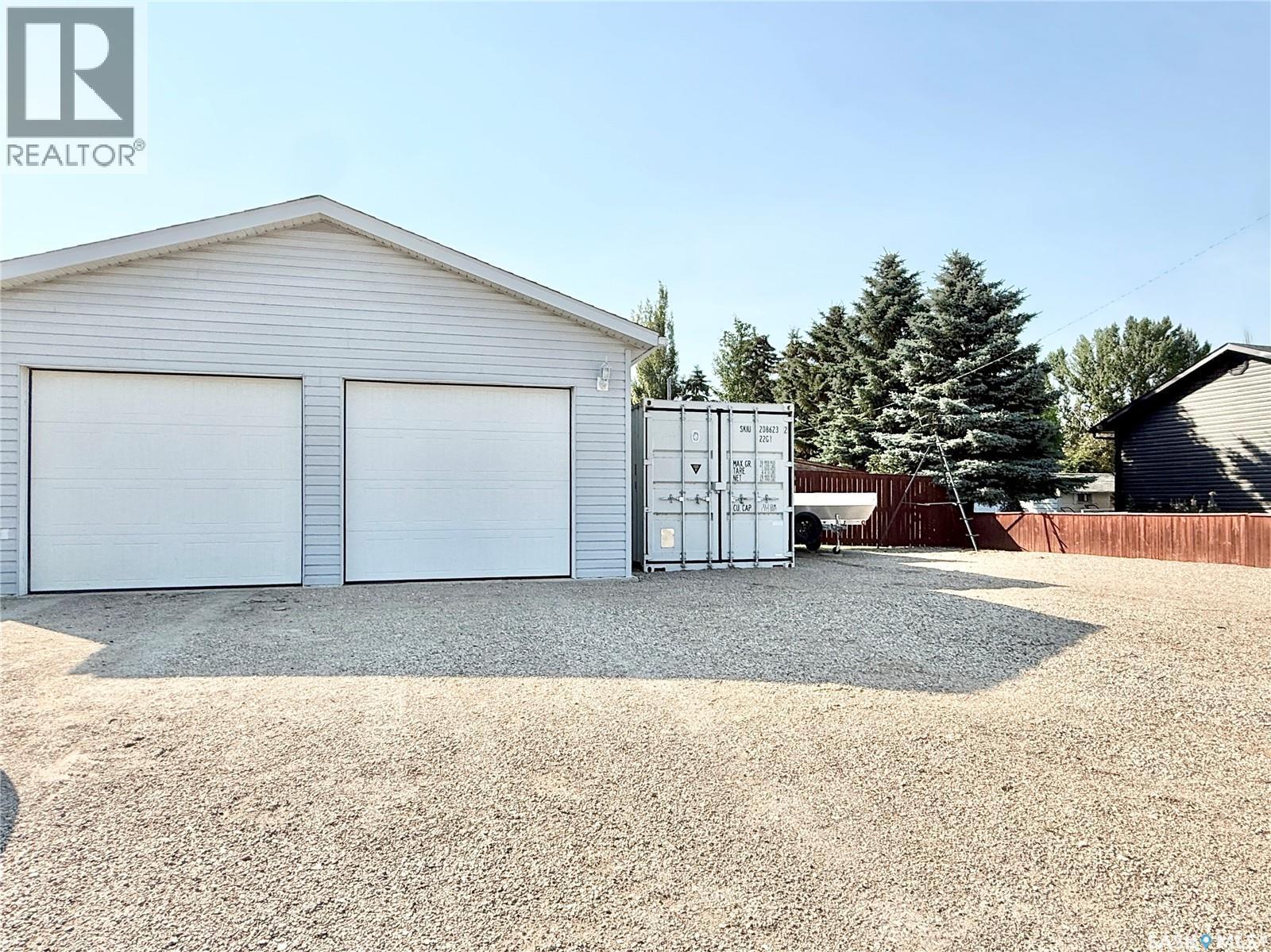 301 Rosher Street, Colonsay, SK - Outdoor With Exterior