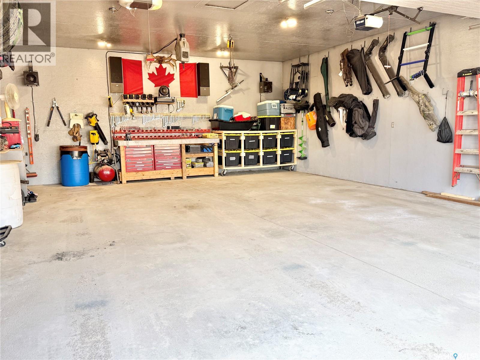 301 Rosher Street, Colonsay, SK - Indoor Photo Showing Garage
