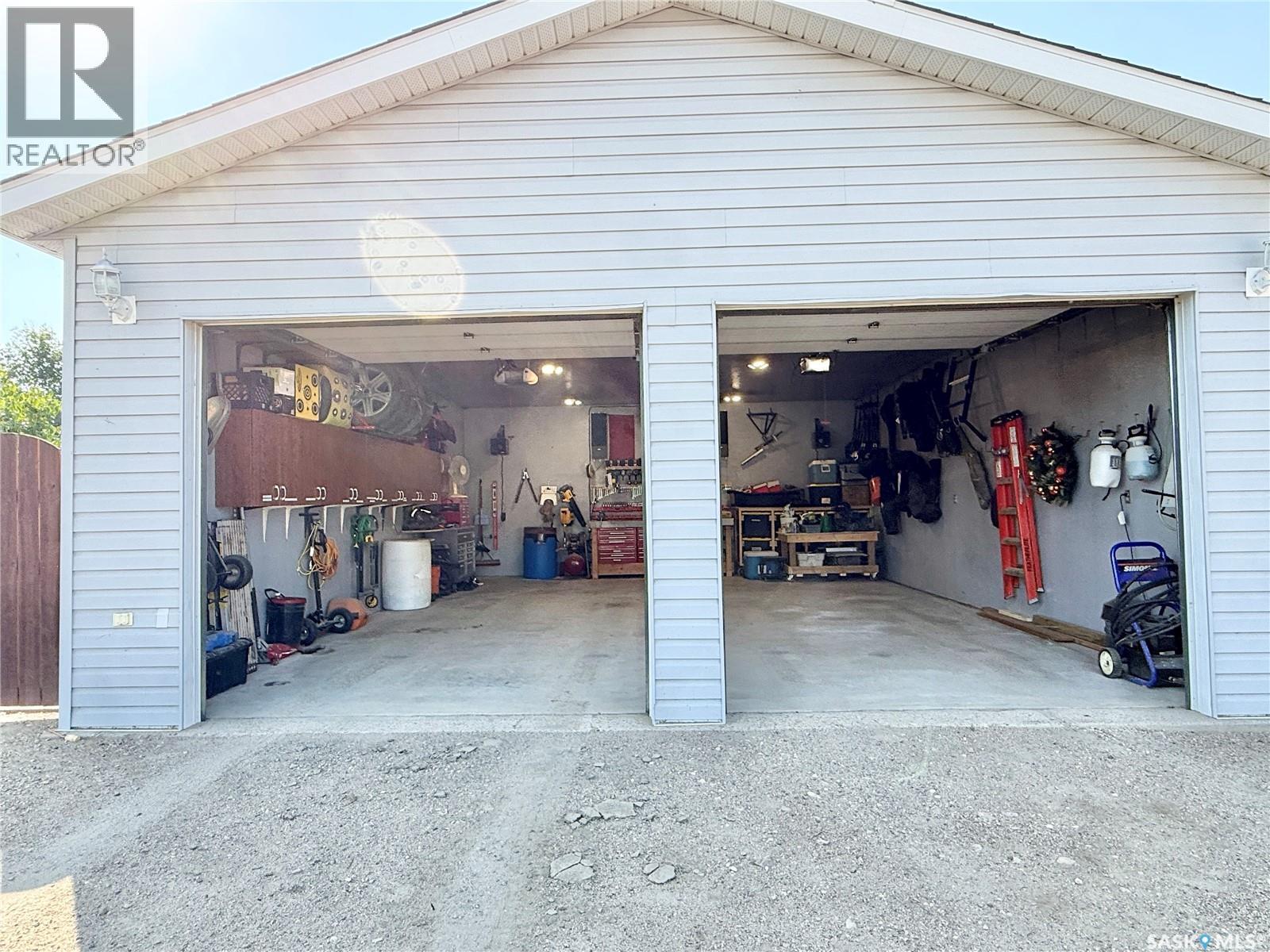 301 Rosher Street, Colonsay, SK - Outdoor With Exterior